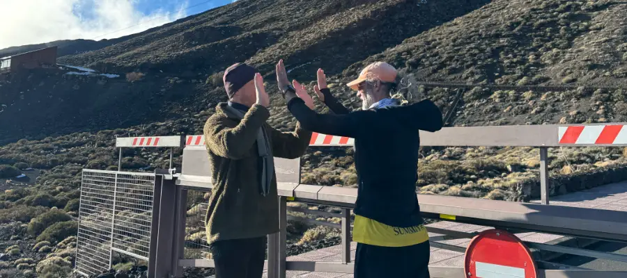 Äntligen uppe vid linbanan! High fives till alla!