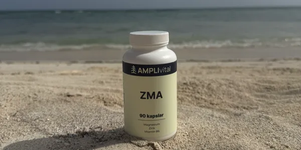 En burk ZMA på stranden